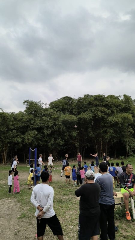 Entraînement de volley-ball dans un projet sportif en Indonésie du Pouvoir du Sport