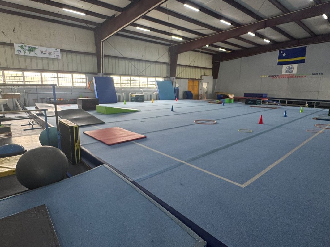 Cours de gymnastique lors d’un projet sportif à Curaçao du Pouvoir du Sport